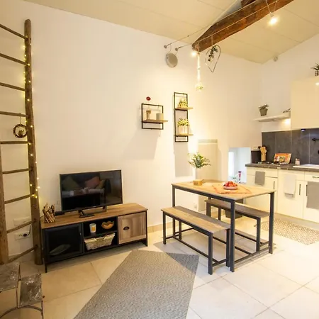 Maison 2 Pers. En Dordogne Avec Piscine Partagee, Terrasse Privative Et Equipements Complets - Fr-1-616-367 Feriehus Bertric-Burée